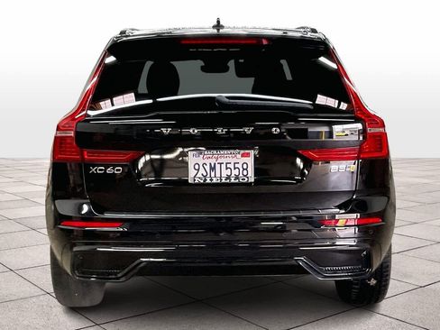 Used 2025 Volvo XC60 B5 Core w/ Protection Package Premier image 7