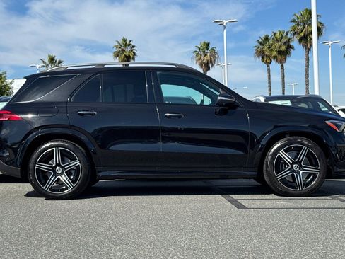 Certified 2025 Mercedes-Benz GLE 450 4MATIC image 3
