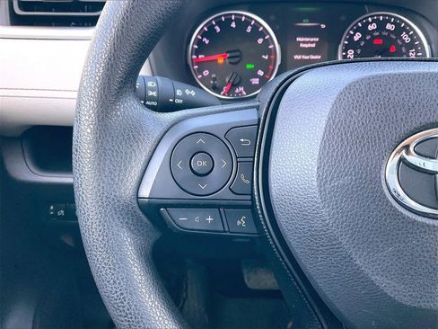 Used 2019 Toyota RAV4 XLE w/ Convenience Package image 22