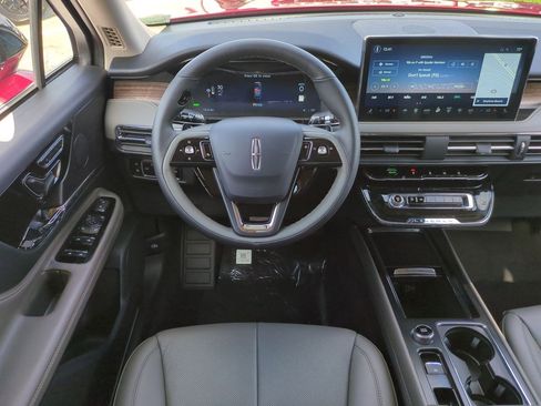 New 2026 Lincoln Corsair Grand Touring AWD/4WD image 16