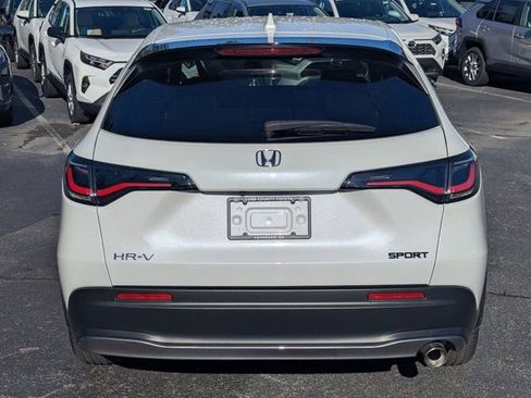 Used 2025 Honda HR-V Sport image 6