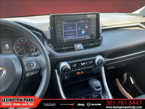 Used 2021 Toyota RAV4 XLE w/ Convenience Package AWD/4WD image 9