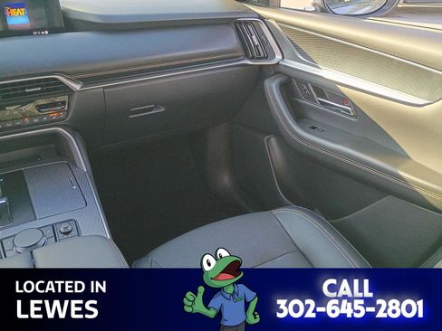 Used 2024 MAZDA CX-90 Plug-In Hybrid w/ Premium Plus image 16