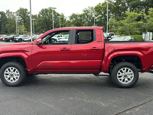 New 2026 Toyota Tacoma SR5 AWD/4WD image 4