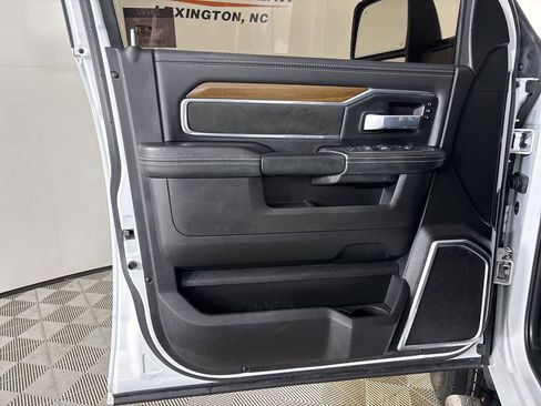Used 2024 RAM 2500 Laramie image 7