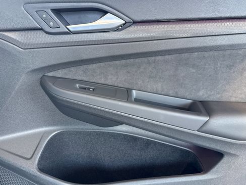 Used 2024 Volkswagen GTI SE image 21