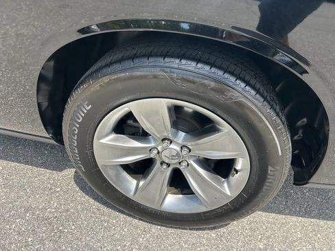 Used 2016 Dodge Challenger SXT RWD image 12