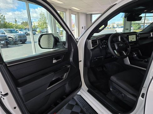 Certified 2026 Toyota Sequoia SR5 AWD/4WD image 32