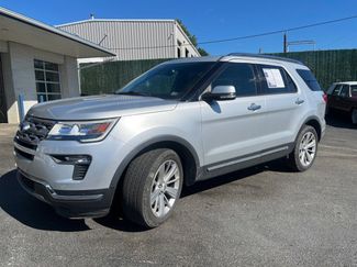 Used 2018 Ford Explorer Limited w/ Ford Safe & Smart Package image 1