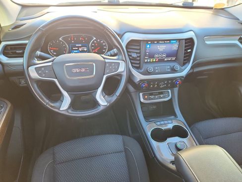 Used 2020 GMC Acadia SLE image 10