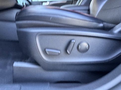 Used 2024 Ford Escape ST-Line image 7