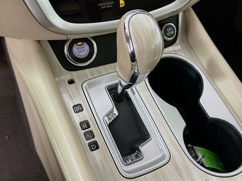 Used 2017 Nissan Murano SV FWD image 24