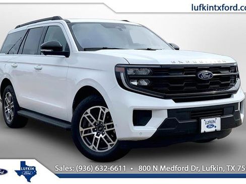 Certified 2025 Ford Expedition Active AWD/4WD image 1