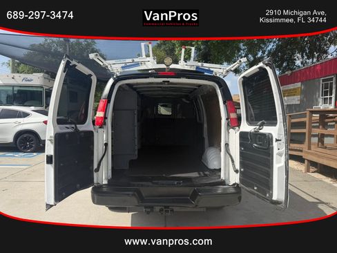 Used 2014 Chevrolet Express 3500 Extended RWD image 12