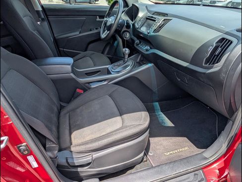 Used 2012 Kia Sportage LX w/ Navigation Pkg FWD image 19