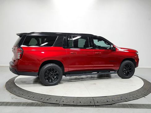 Used 2023 Chevrolet Suburban Z71 image 8