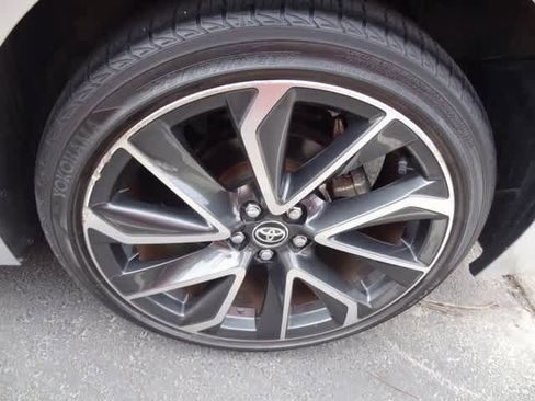 Used 2022 Toyota Corolla SE image 13