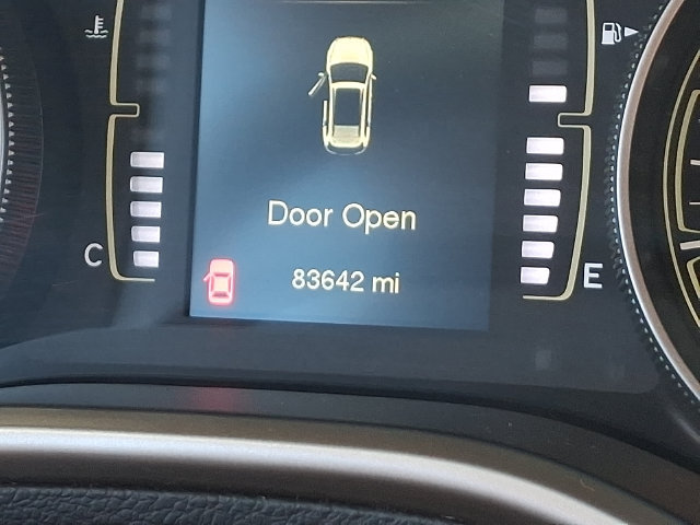 Used 2016 Jeep Cherokee Sport AWD/4WD image 6