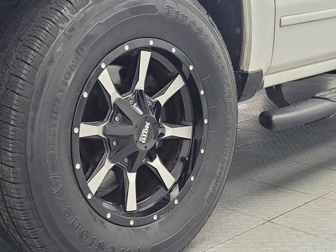 Used 2018 Chevrolet Silverado 1500 LT RWD image 31