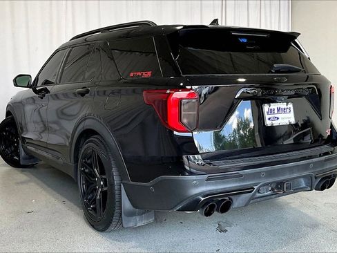 Used 2022 Ford Explorer ST w/ Equipment Group 401A image 5