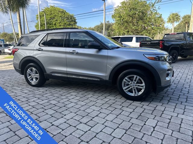 Used 2023 Ford Explorer XLT w/ Equipment Group 202A AWD/4WD image 15