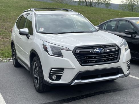 Certified 2023 Subaru Forester Touring AWD/4WD image 1