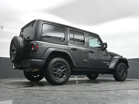 Used 2020 Jeep Wrangler Unlimited Sport AWD/4WD image 31
