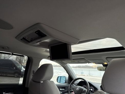 Used 2016 Acura MDX SH-AWD w/ Tech & Entertainment image 2