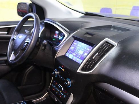 Used 2020 Ford Edge SEL w/ Convenience Package image 10