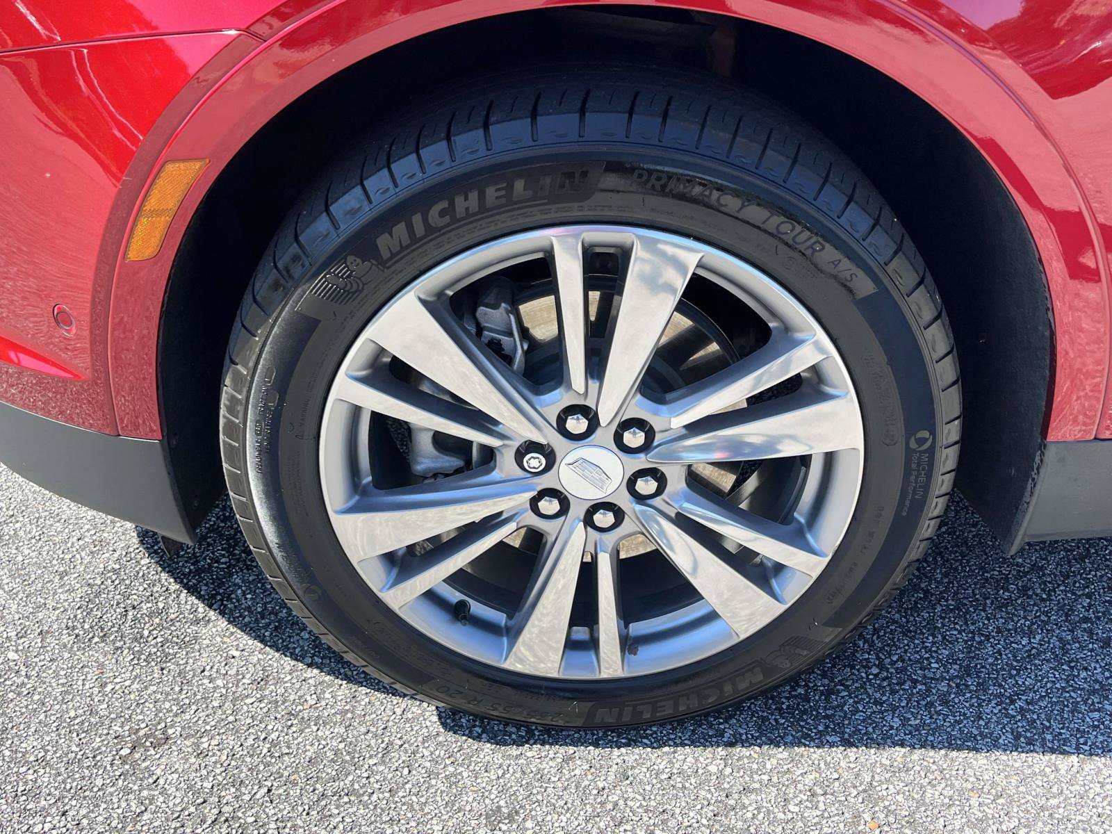 Used 2024 Cadillac XT5 Premium Luxury w/ Technology Package FWD image 9