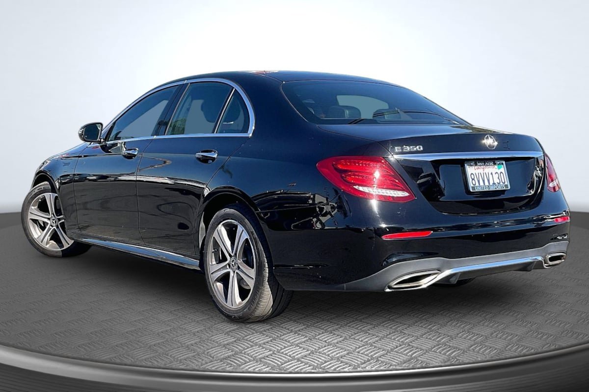Used 2020 Mercedes-Benz E 350 Sedan image 2
