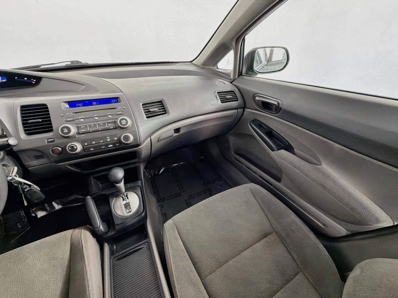 Used 2010 Honda Civic DX-VP image 12