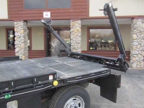 Used 2017 Ford F250 XL w/ Power Equipment Group image 6