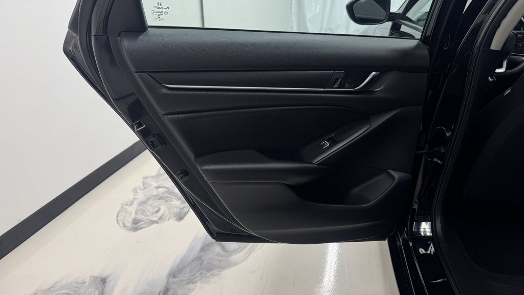 Used 2019 Honda Accord LX image 21