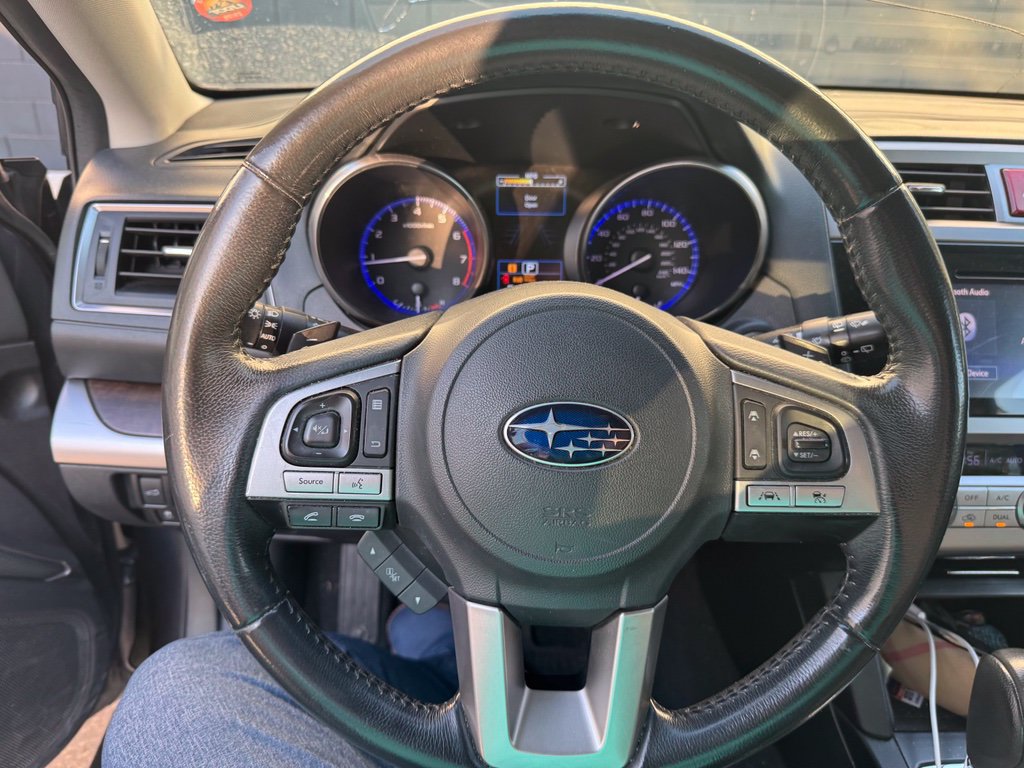 Used 2017 Subaru Outback 2.5i Limited AWD/4WD image 5