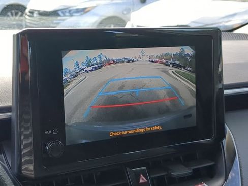 Used 2023 Toyota Corolla LE image 31
