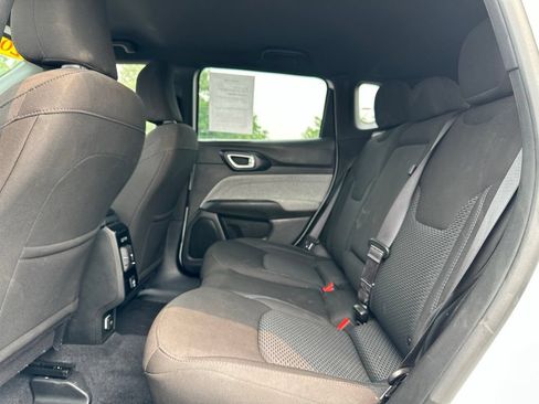 Used 2025 Jeep Compass Sport AWD/4WD image 33