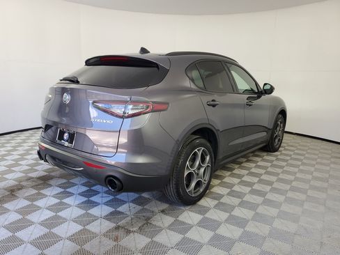 Used 2024 Alfa Romeo Stelvio Sprint image 10