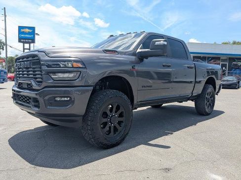 Used 2025 RAM 2500 Big Horn AWD/4WD image 8
