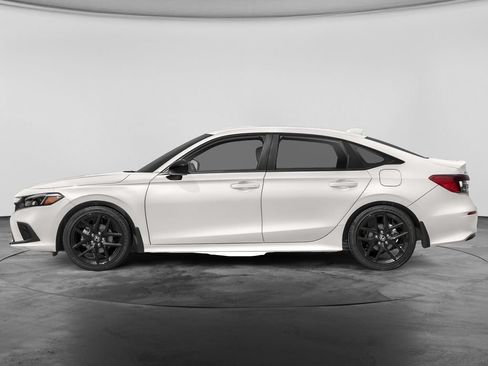 Used 2024 Honda Civic Sport image 3