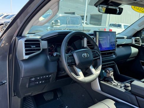 Used 2023 Toyota Tundra Limited w/ Power Package AWD/4WD image 4