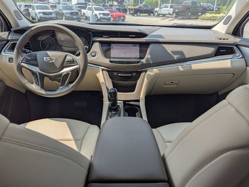 Used 2020 Cadillac XT5 Premium Luxury AWD/4WD image 23
