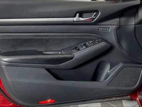 Used 2019 Nissan Altima 2.5 Platinum image 25