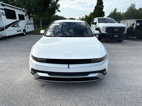 Used 2026 Hyundai Ioniq 5 SE RWD image 3