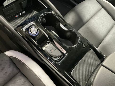 Used 2024 Buick Envision Sport Touring image 15