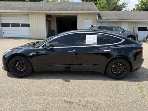 Used 2019 Tesla Model 3 Standard Range Plus RWD image 8