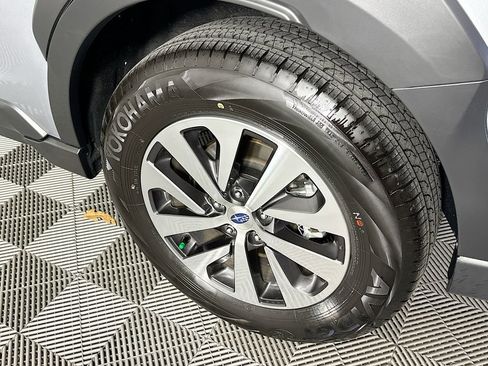 Certified 2025 Subaru Outback Premium w/ Popular Package #1A image 37