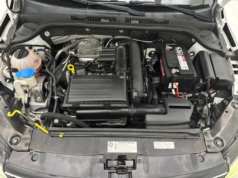 Used 2017 Volkswagen Jetta SE FWD image 36