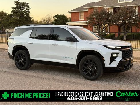 New 2026 Chevrolet Traverse RS image 3
