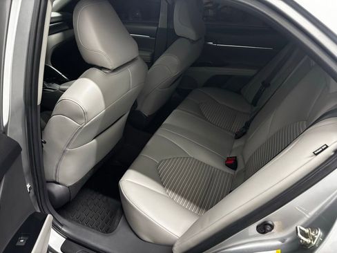 Used 2019 Toyota Camry SE image 20